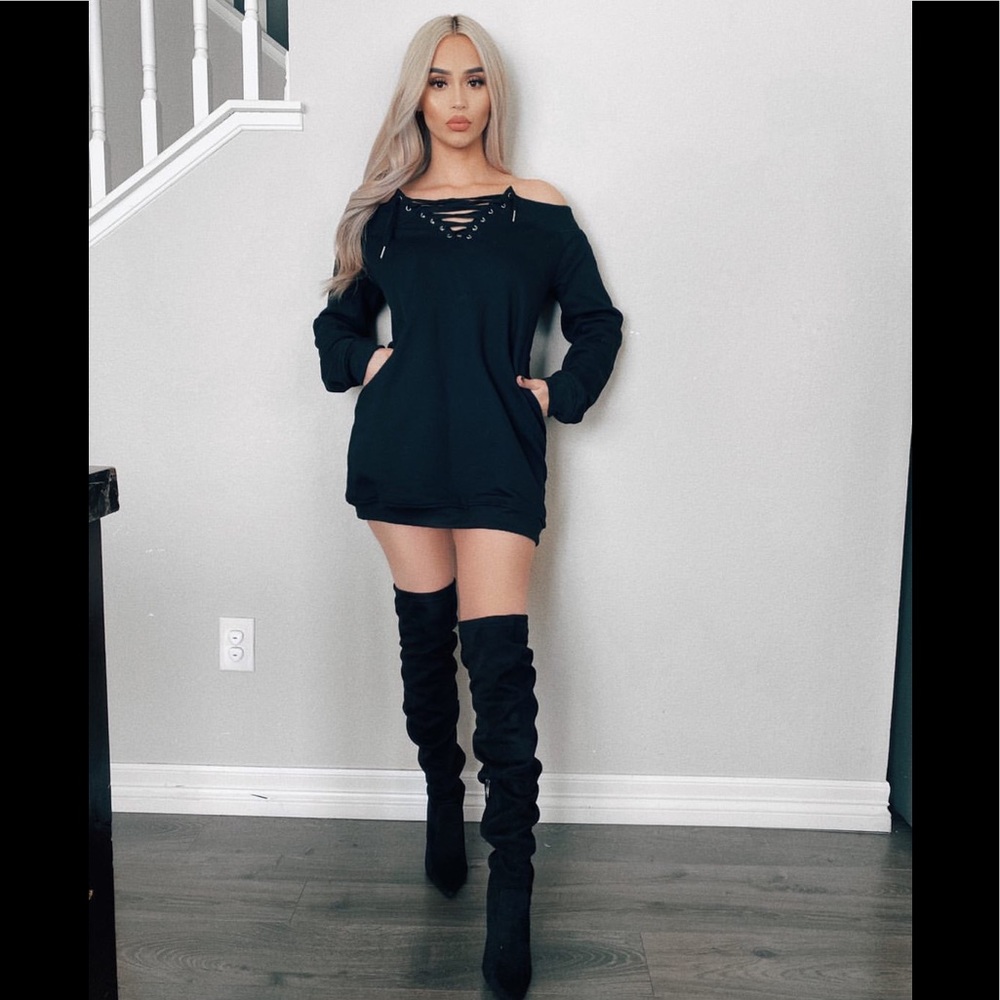 SOLD ✨Black Sweatshirt Dress with ties